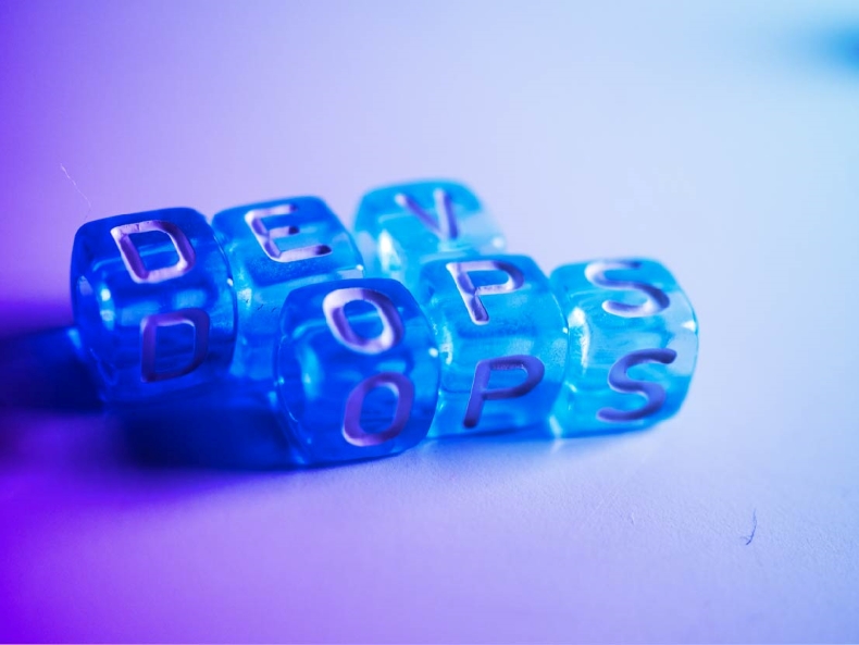 featured image for 9 Top DevOps Conferences — A Developer's Picks