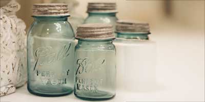 featured image for How to create two JARs from one project (...and why you shouldn't)
